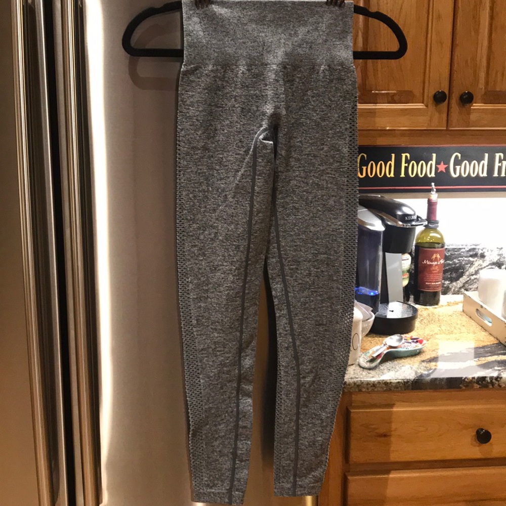 Super soft stretchy clack and grey workout pants